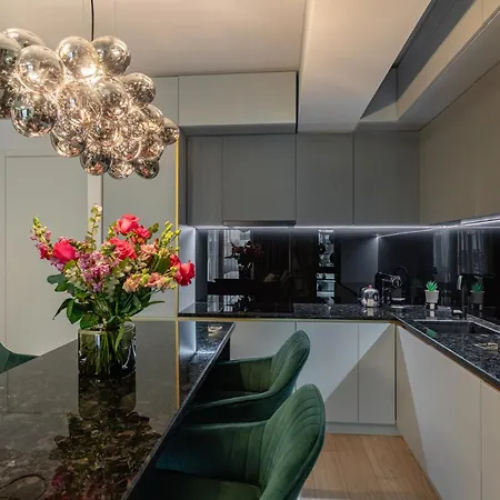 Urbanstay - Herastrau Luxury Bucarest