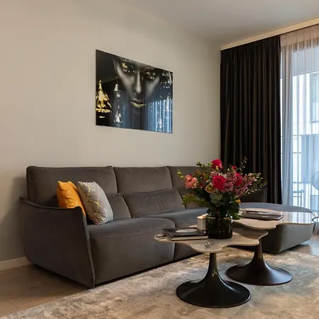 Urbanstay - Herastrau Luxury Apartament