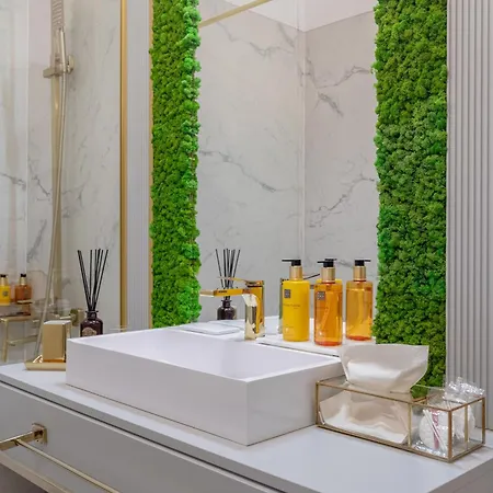 Urbanstay - Herastrau Luxury Bukarest