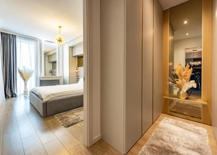 Urbanstay - Herastrau Luxury Apartament