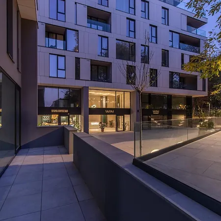 Urbanstay - Herastrau Luxury Bukarest
