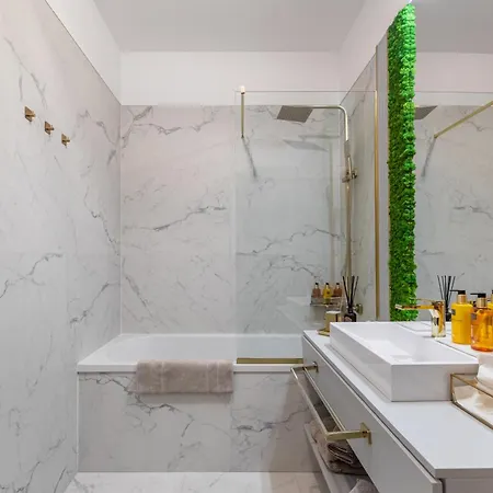 Urbanstay - Herastrau Luxury Apartman Bukarest